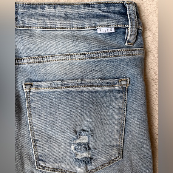 Risen Wide Leg Distressed Blue Cropped Jeans Women size 13 or 31 - Picture 4 of 12